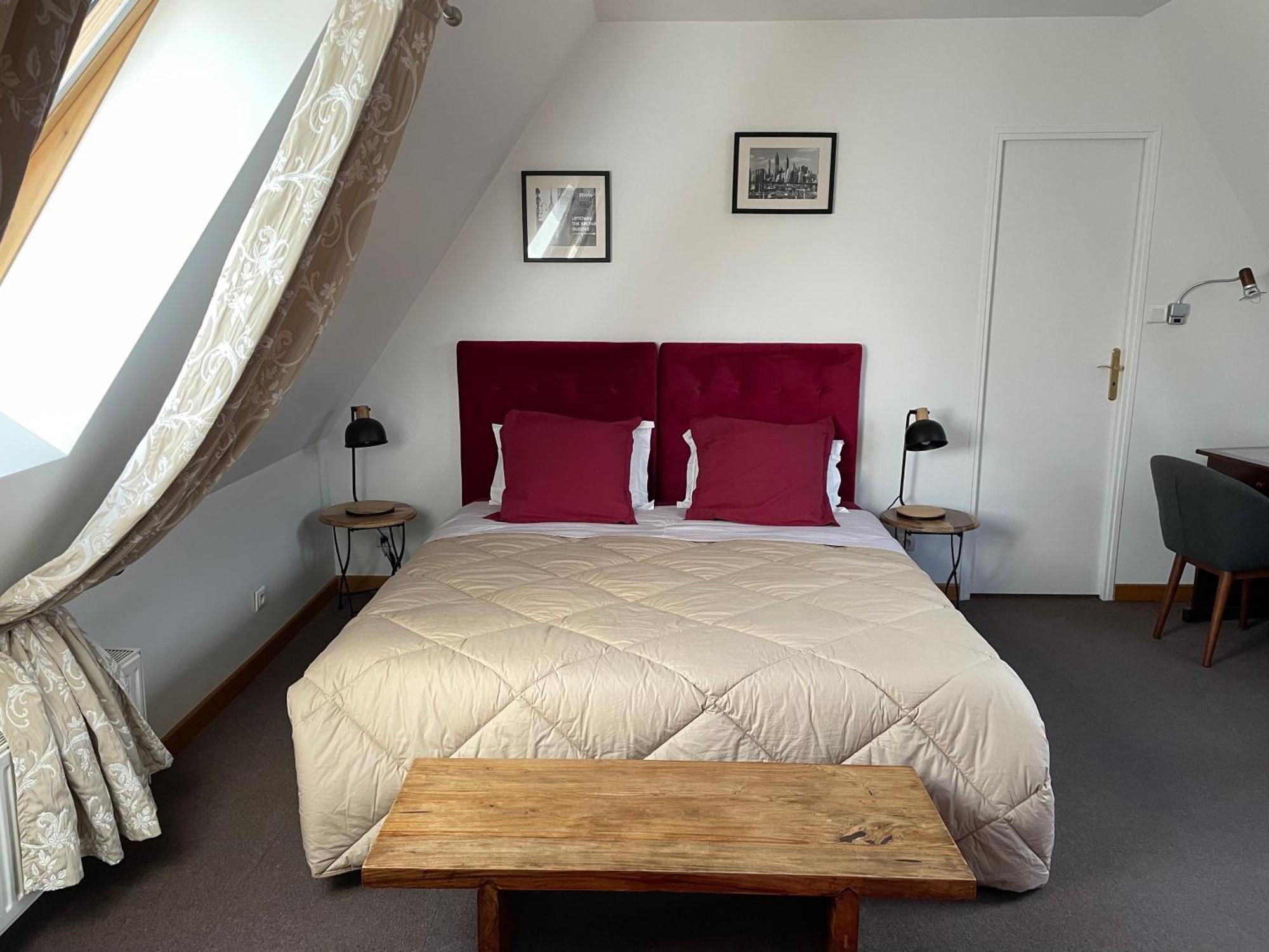 La Ferme De La Place Bouvines Экстерьер фото