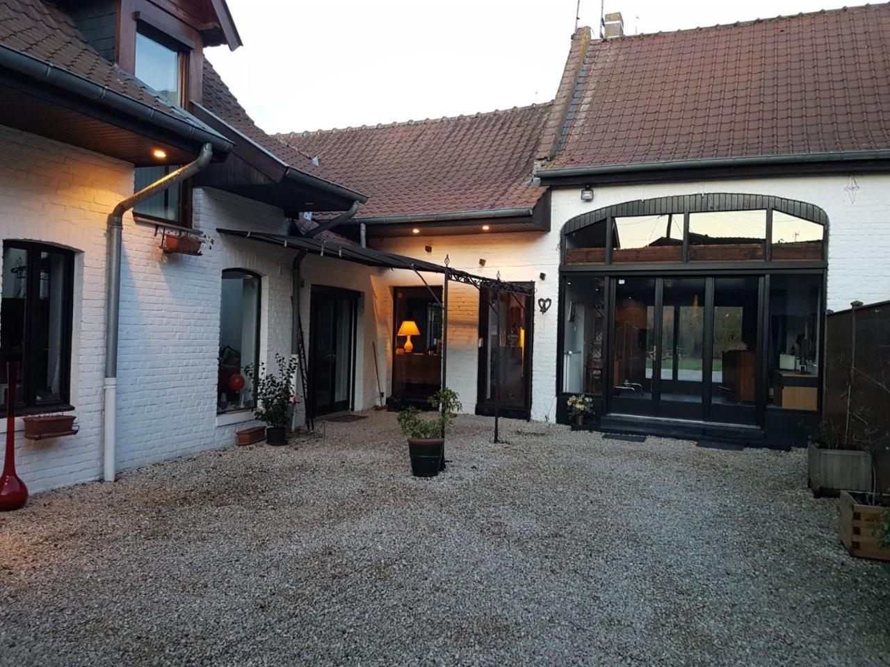 La Ferme De La Place Bouvines Экстерьер фото