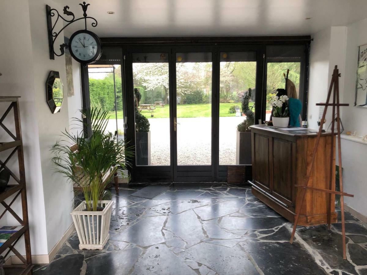 La Ferme De La Place Bouvines Экстерьер фото